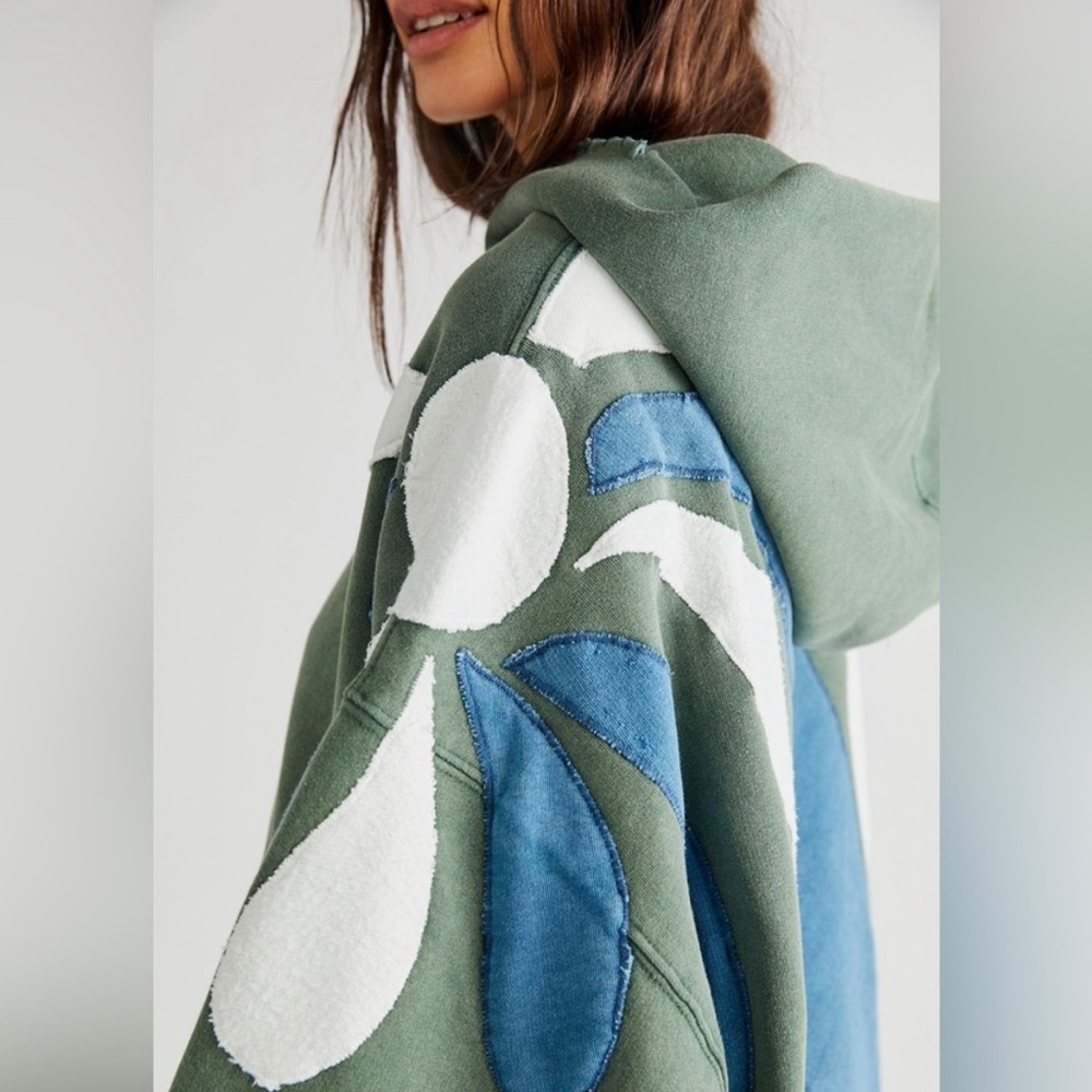💚NWT💚 We The Free It's A Vibe Hoodie Forest Pine Combo size LARGE 💚☘️🇮🇪 - Picture 5 of 5